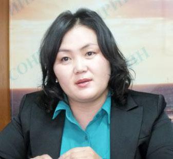 Дуртай нь ирээд шөргөөхөөр нурчихдаг айл зохиолчдын эвлэл биш.